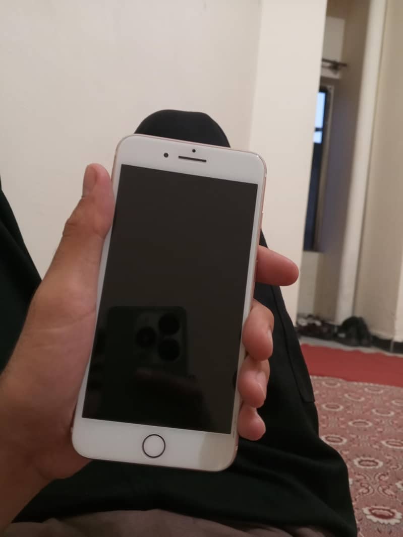 Apple iPhone 7 Plus 4