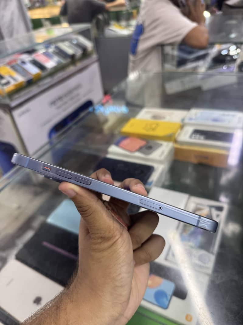 Apple iPhone 14 plus 4