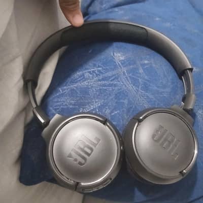 JBL TUNE 500 BT 8/10 CONDITION
