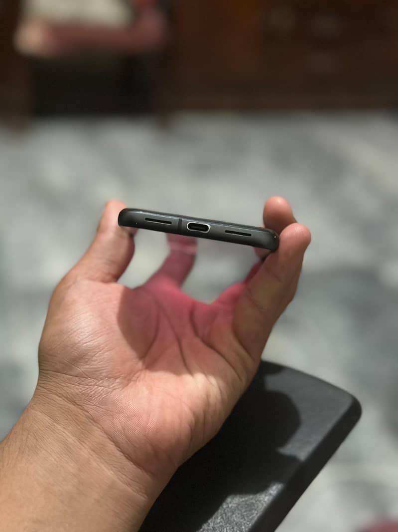 Google Pixel 8 5