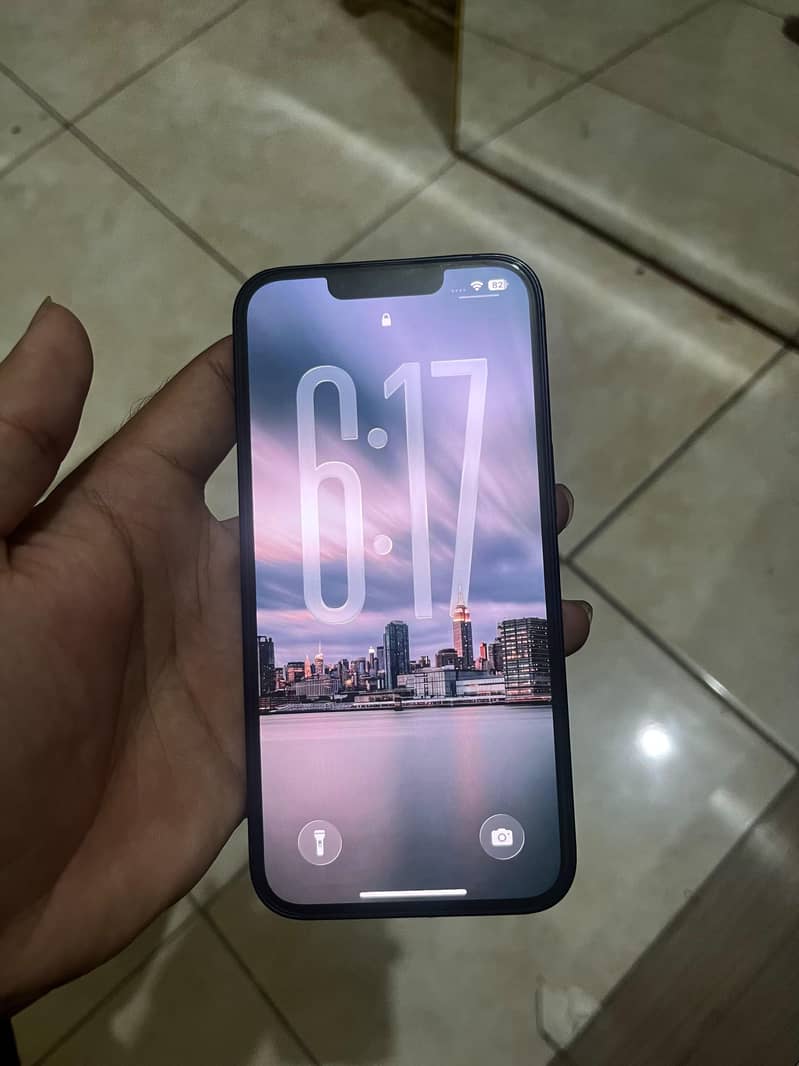 Apple iPhone 13 3