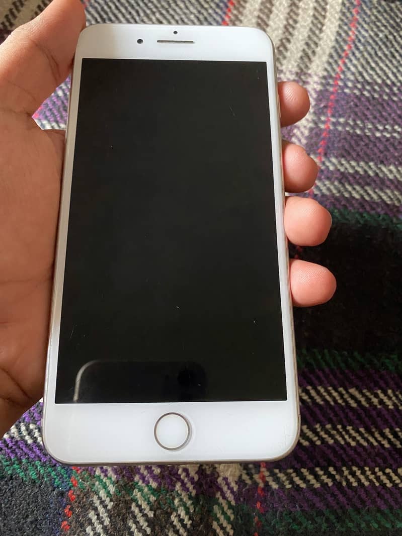 Apple iPhone 7 Plus 0