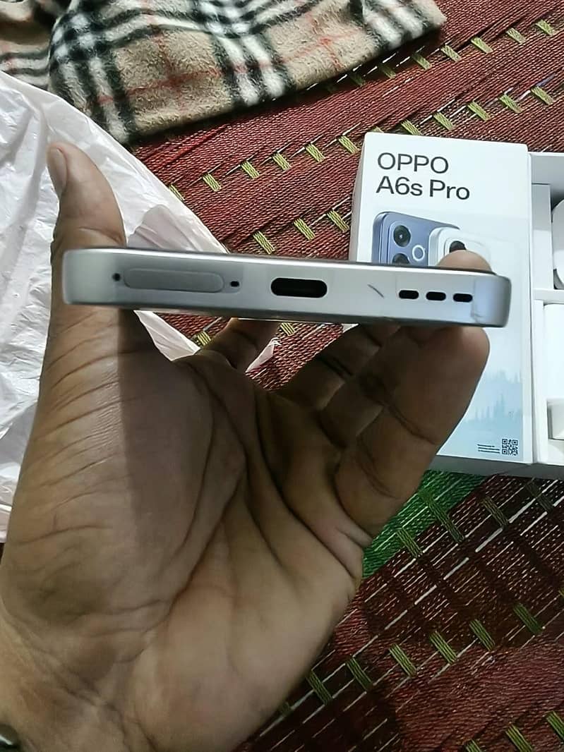 OPPO A6s 5