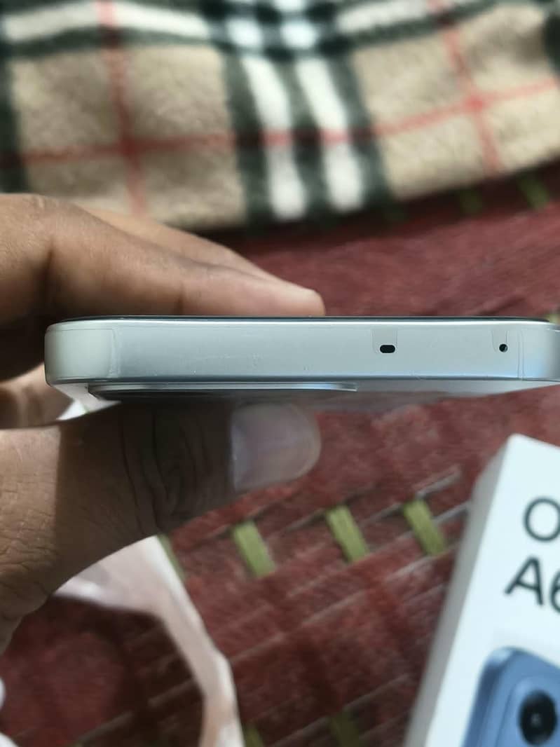 OPPO A6s 6