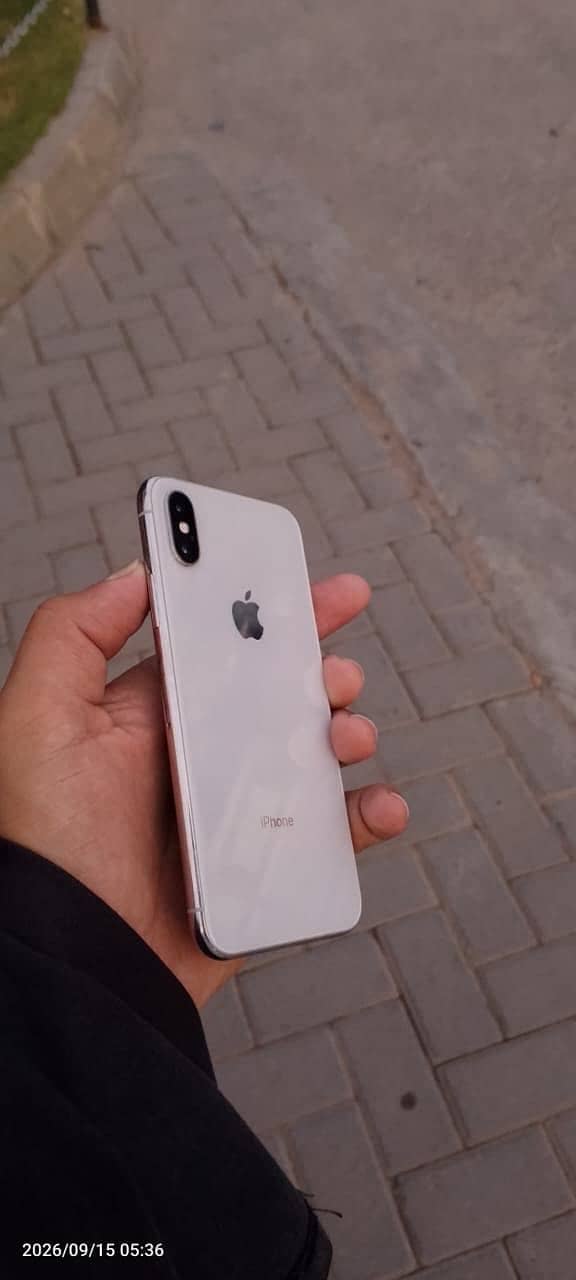 Apple iPhone X 0