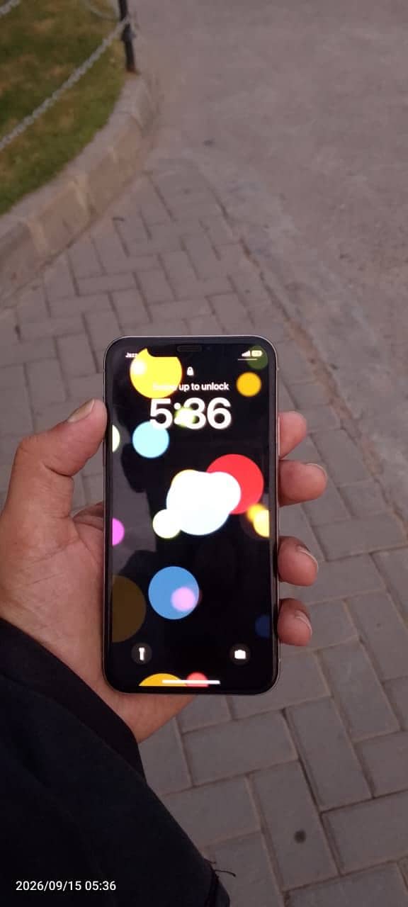 Apple iPhone X 2