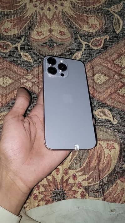 I phone 15 pro max jv