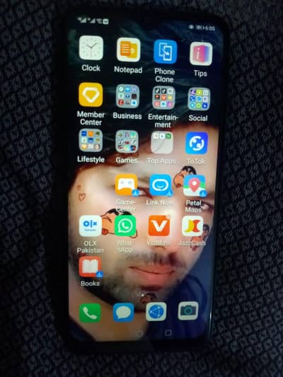 huawei y6 4Ram 64gb mobile  for sale