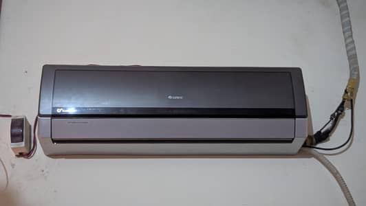 Gree 1.5 ton Inverter AC For Sale