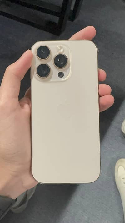 Apple iPhone 16 Pro
