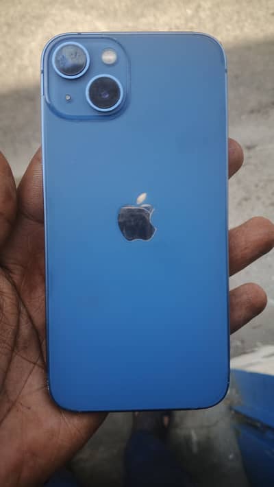 Apple iPhone 13