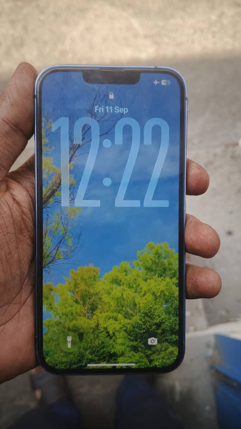 Apple iPhone 13 1
