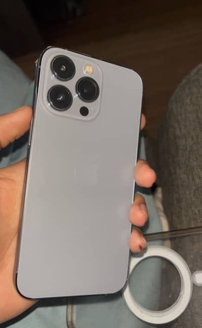 Apple iPhone 13 Pro