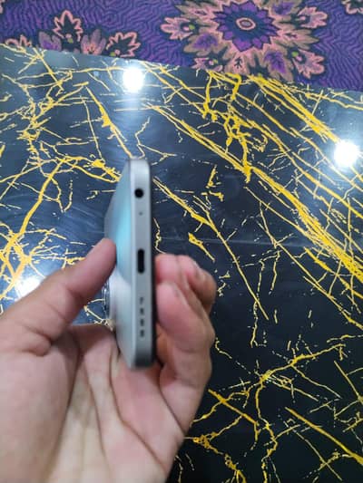 Infinix Hot 50 i