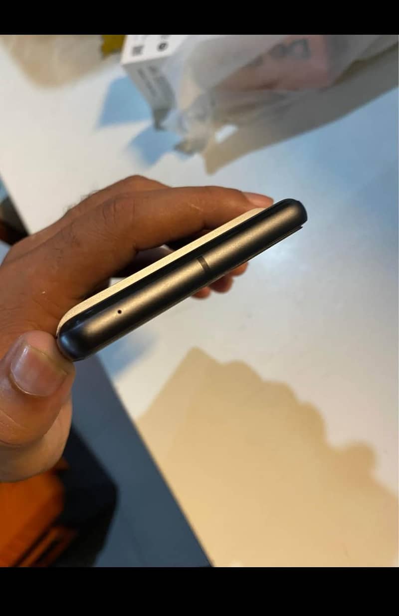 Google Pixel 7 4