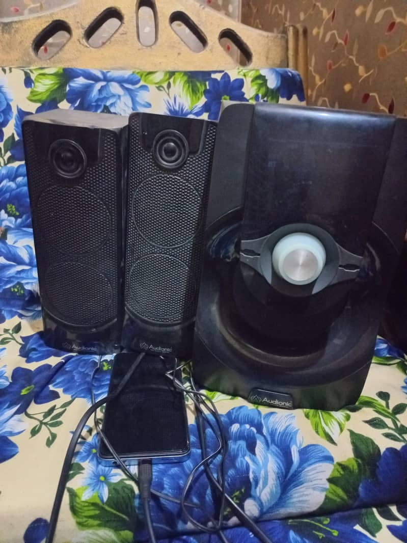 Audionic Speakers 0