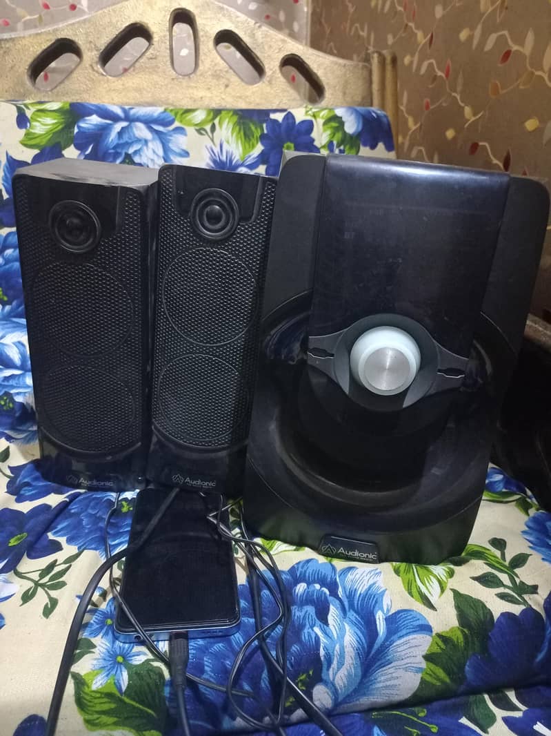 Audionic Speakers 1