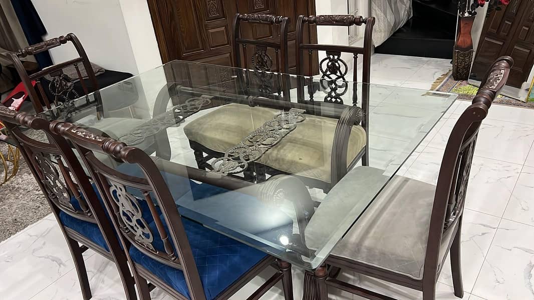 dinning table 0