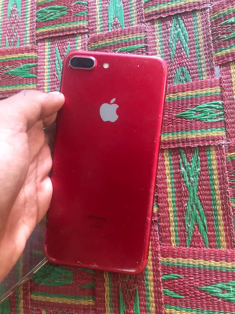 Apple iPhone 7 Plus 3
