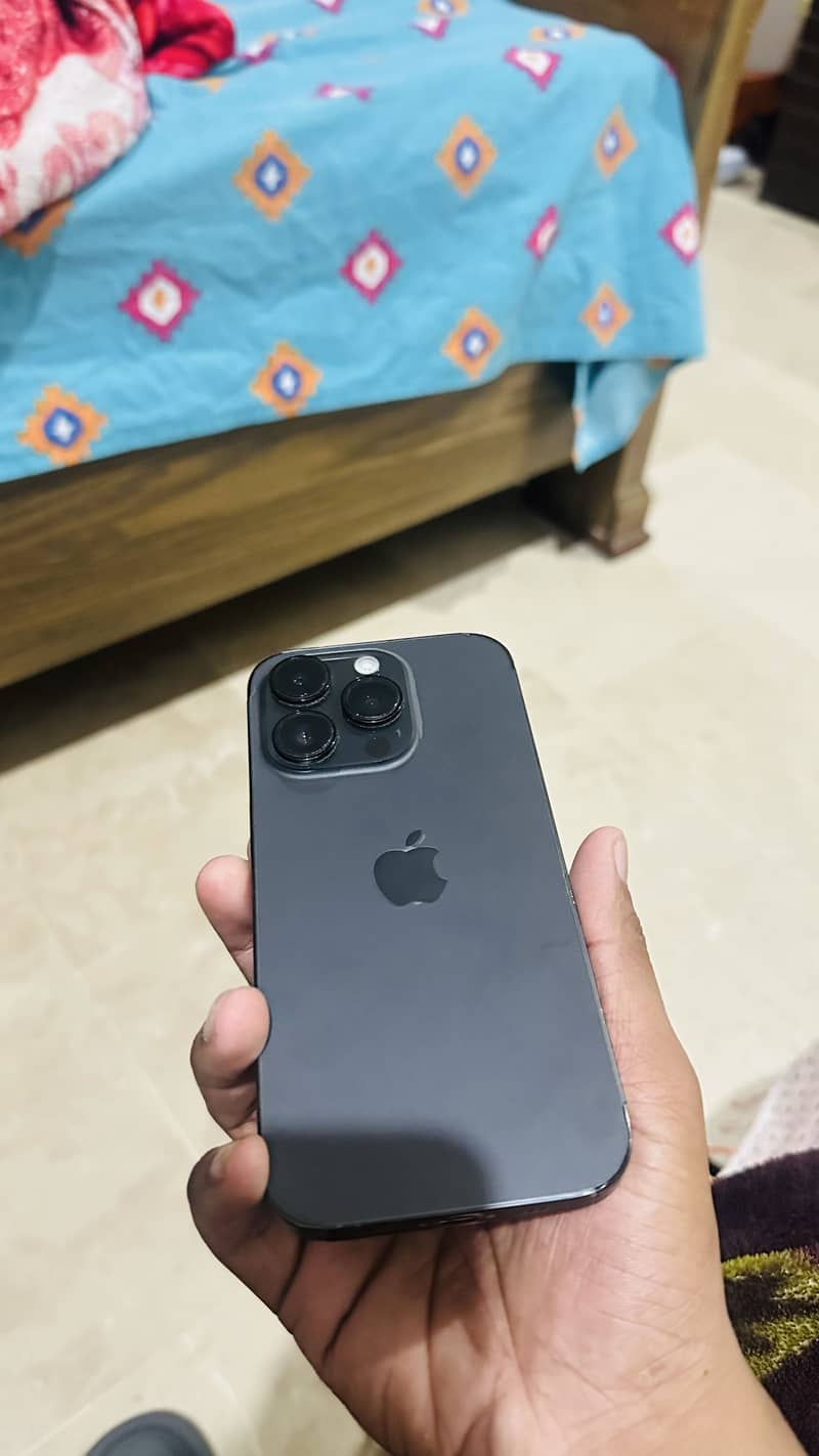 Apple iPhone 14 Pro 2