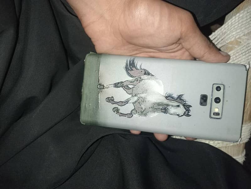 Samsung Mobile Note 9 3