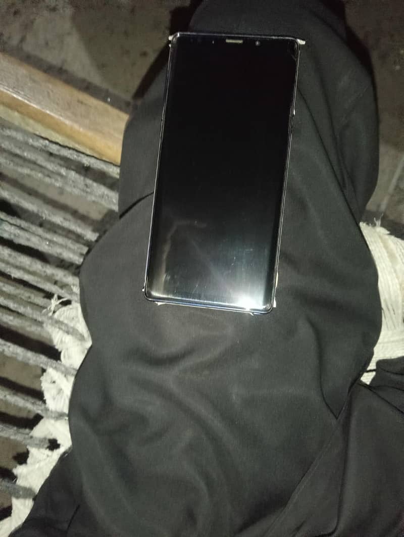 Samsung Mobile Note 9 4