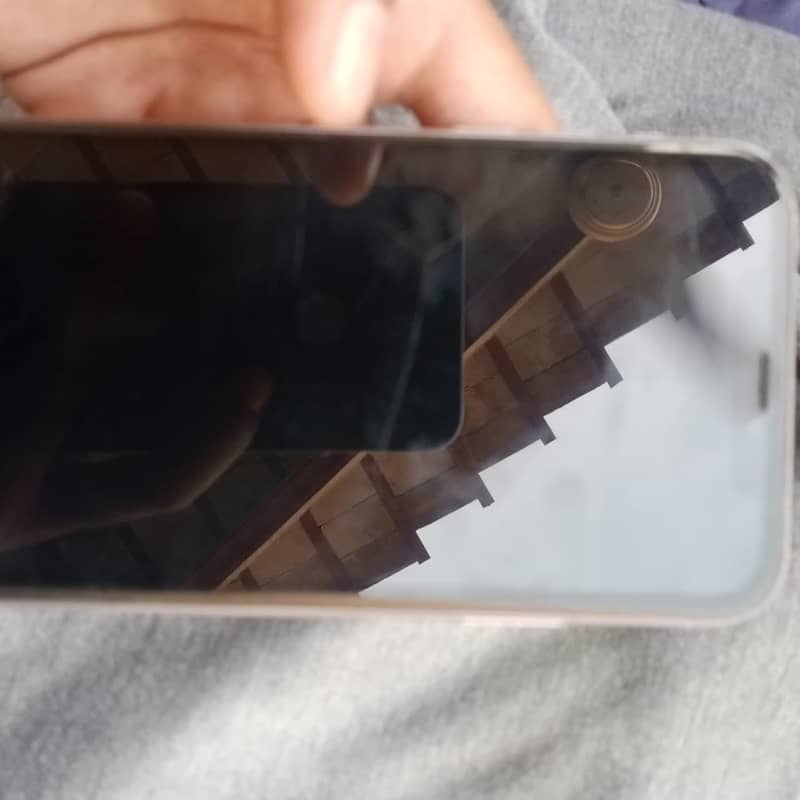 Apple iPhone 11 2