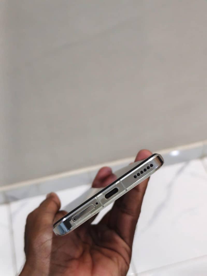 Honor Magic 6 Pro 3