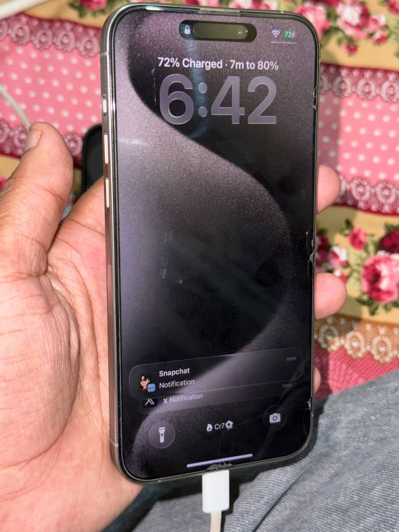 Apple iPhone 15 Pro Max 4