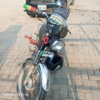 03266533868بہترین حالت میں بائیک برائے فروخت – فوری سیل