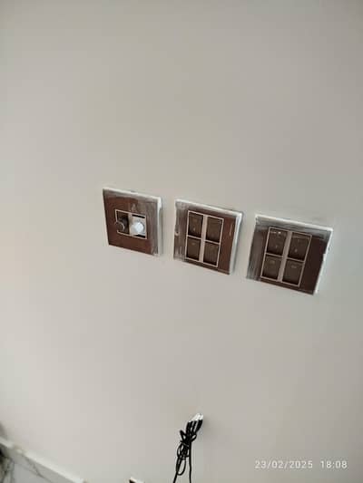 1 bed lounge portion 2 bathroom