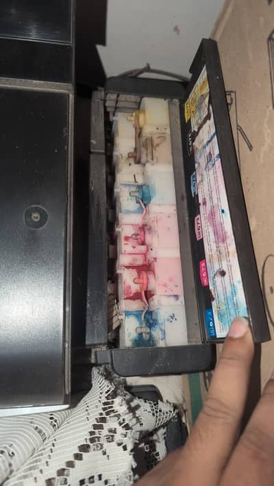 epson L805 10/10   no issue  100% working  urgent sell
