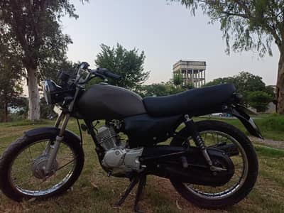 yamaha YB125 Z 2019 model