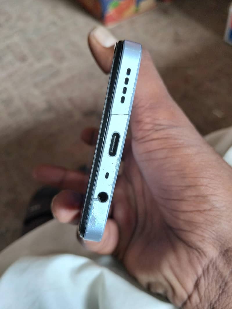 Realme Note 60 1