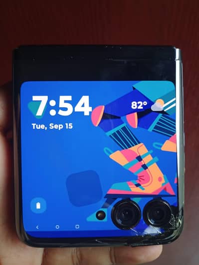 Motorola Razr 40 Ultra. . 8gb 256 gb non PTA Sim lock