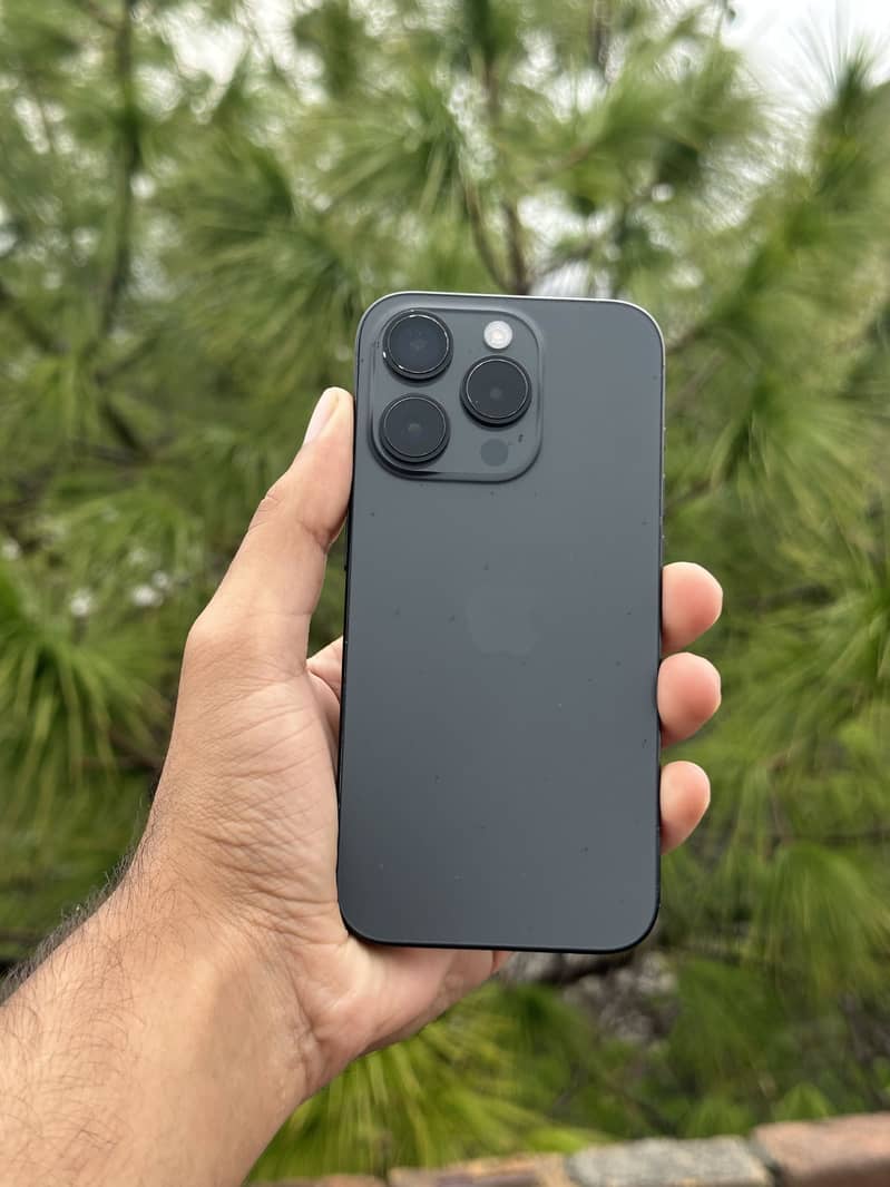 Apple iPhone 15 Pro 2