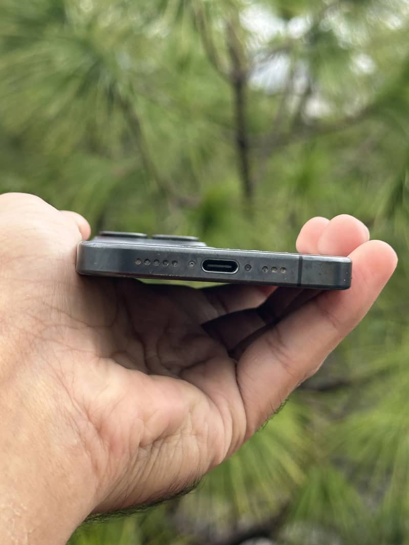 Apple iPhone 15 Pro 6