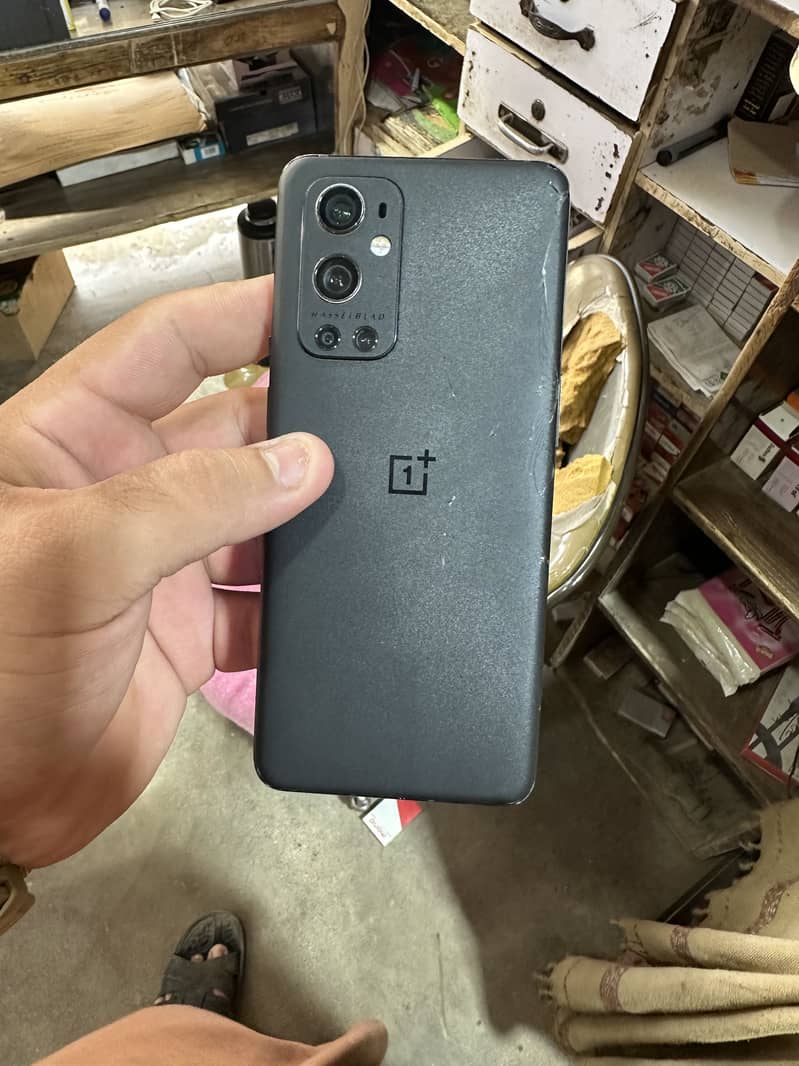 One Plus 9 Pro 0