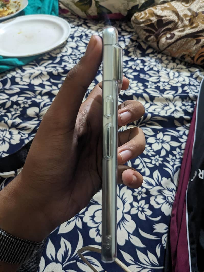 Google Pixel 8 Pro 2