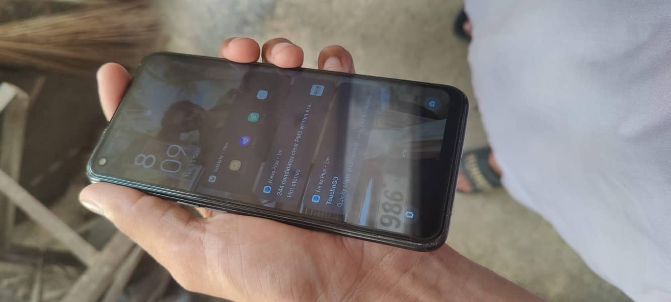 OPPO A76 3