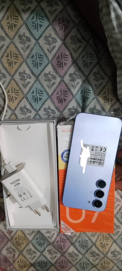 Tecno spark 40 Pro