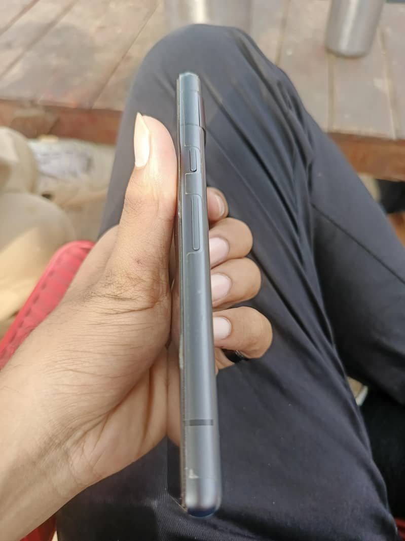 Google Pixel 7a 5