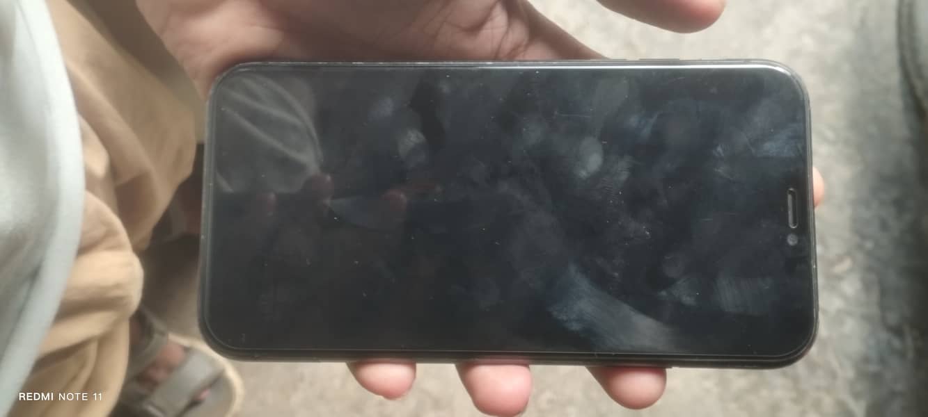 Apple iPhone 11 6