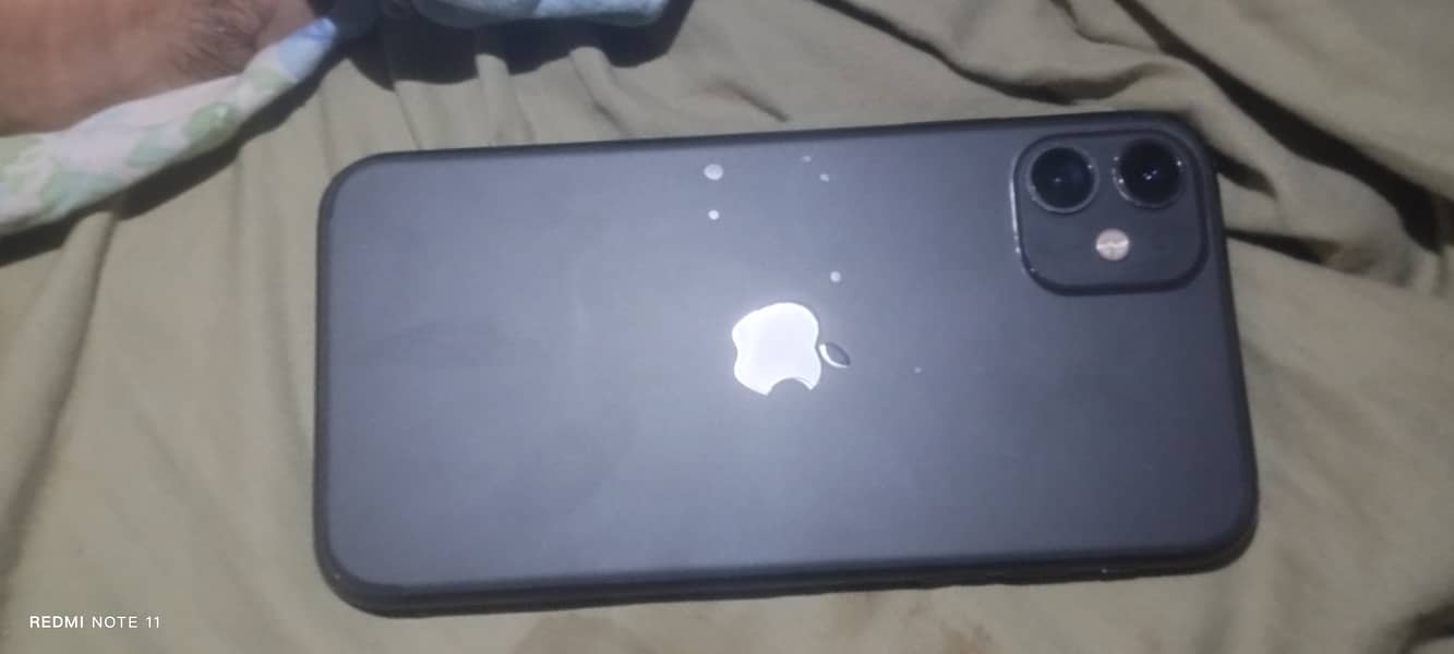 Apple iPhone 11 0