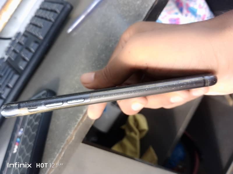 Apple iPhone 11 6