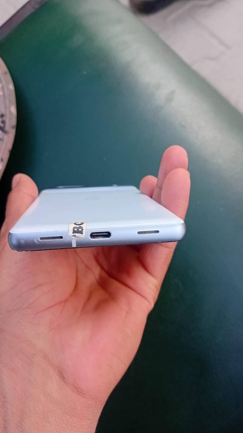 Google Pixel 7a 3