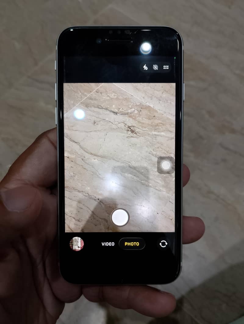 Apple iPhone SE 12