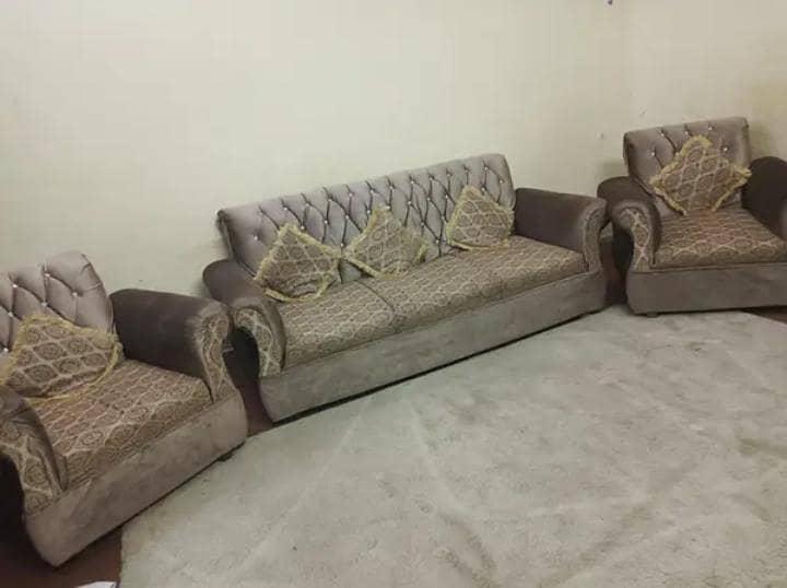 5 Seater Sofa Set 0