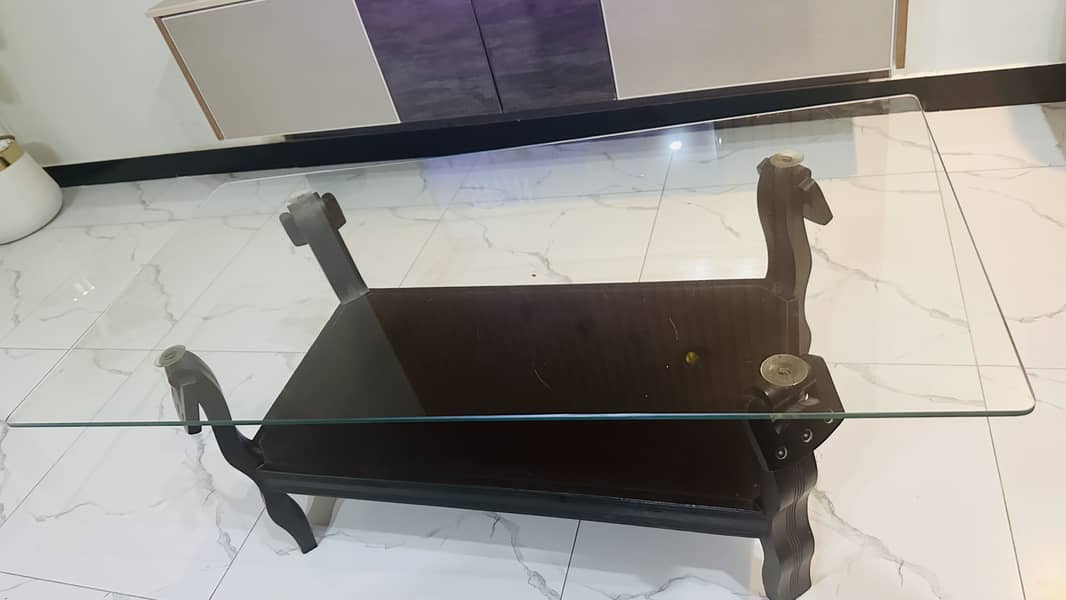 Round 02 Coffee tables and 01 Center Table 3