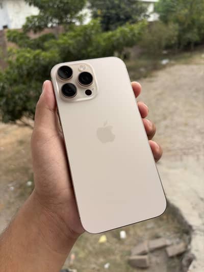 Apple iPhone 16 Pro Max